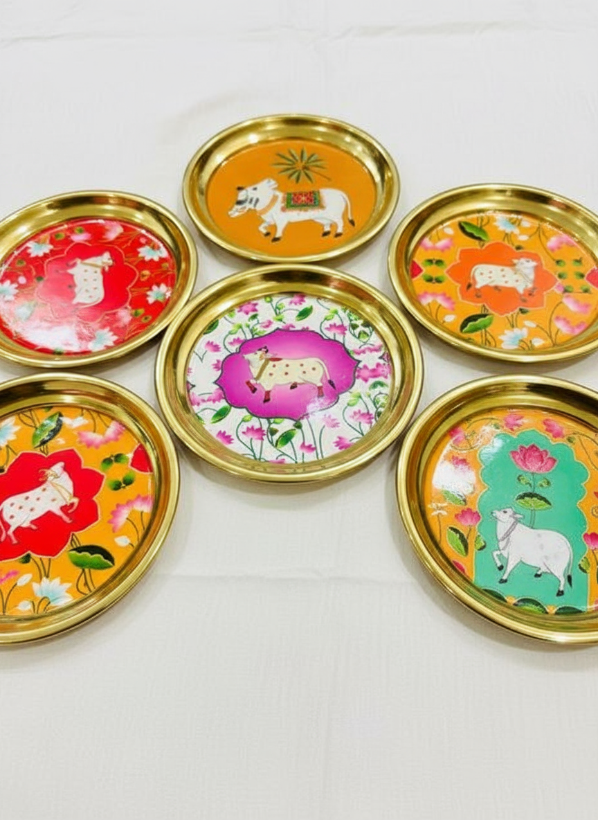 Metal Brass Pooja Thali With Golden Paint in Differente disigning